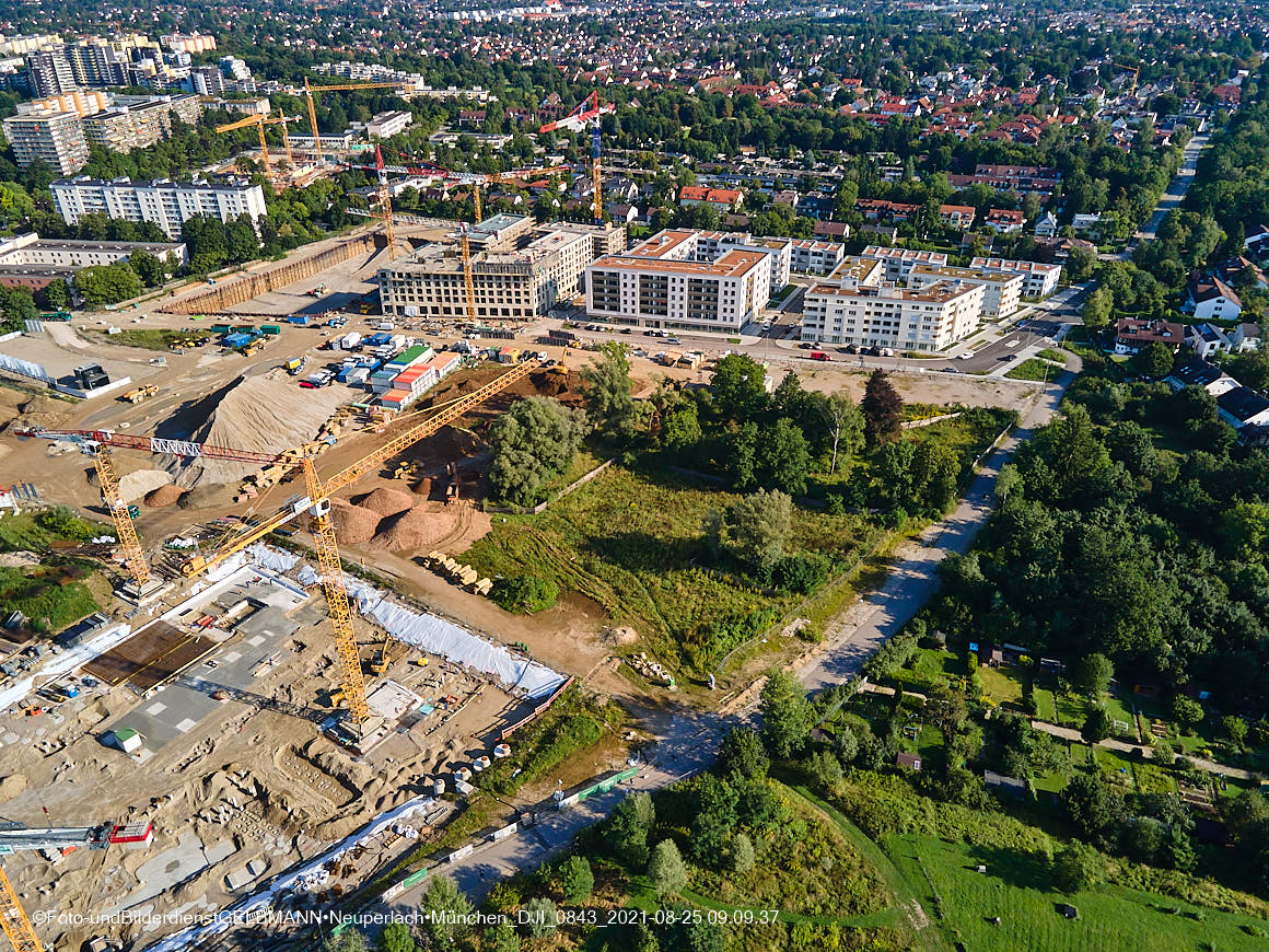 25.08.2020 - Luftaufnahmen von der Baustelle PandionVerde in Neuperlach