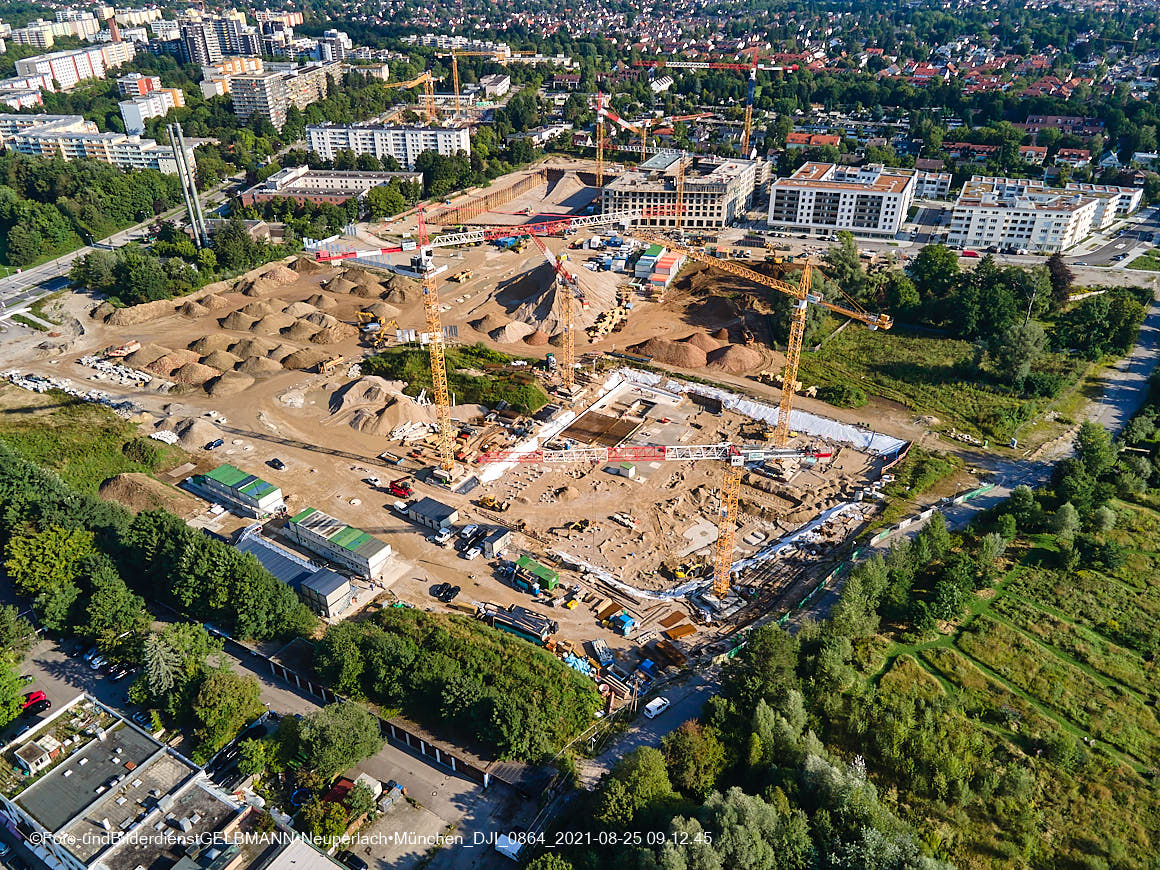 25.08.2020 - Luftaufnahmen von der Baustelle PandionVerde in Neuperlach