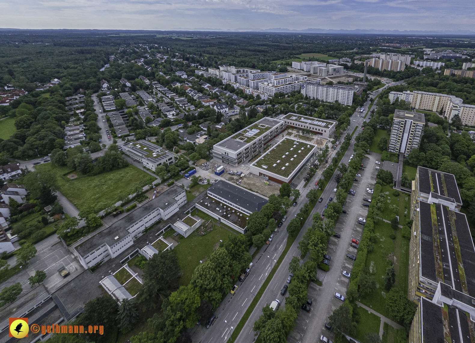 06.06.2024 - Luftbilder der Baustelle Grundschule_am_Karl-Marx-Ring in Neuperlach