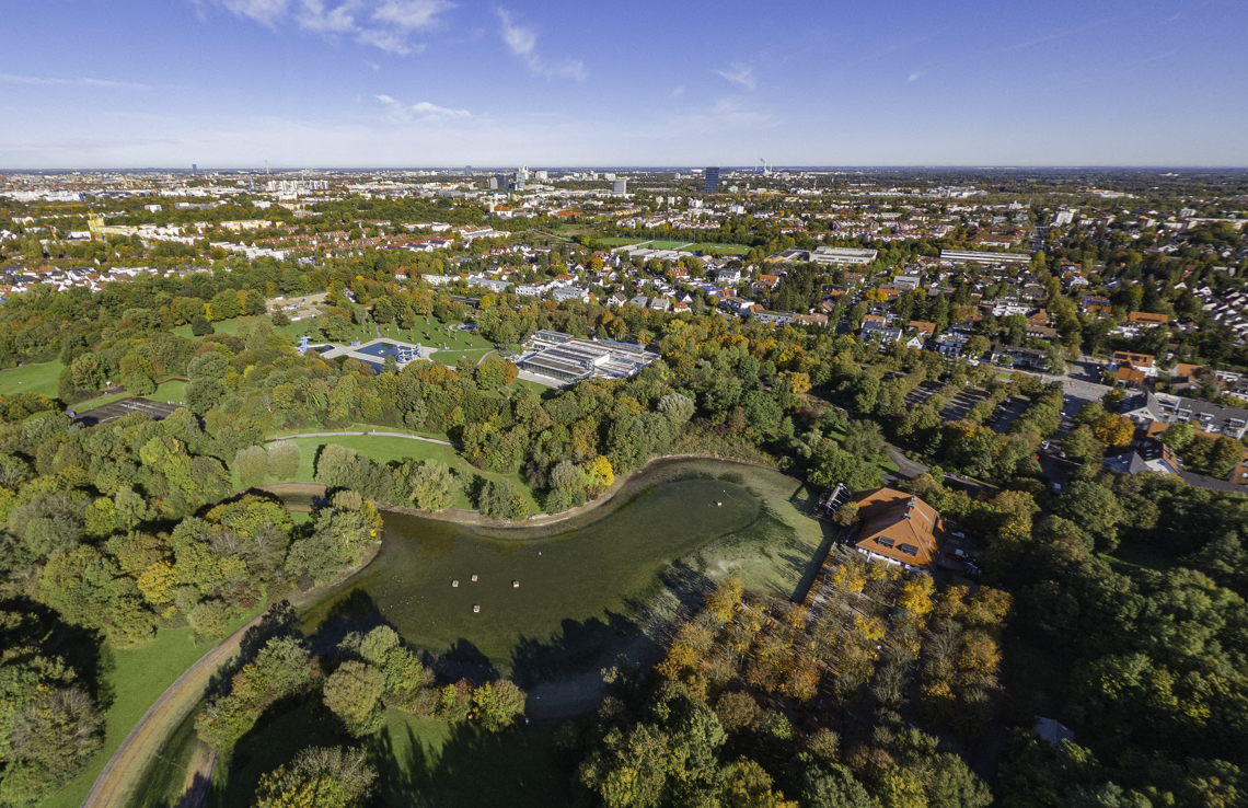 09.10.2024 - Baustelle Geothermie undn Ostpark mit See in Berg-am-Laim