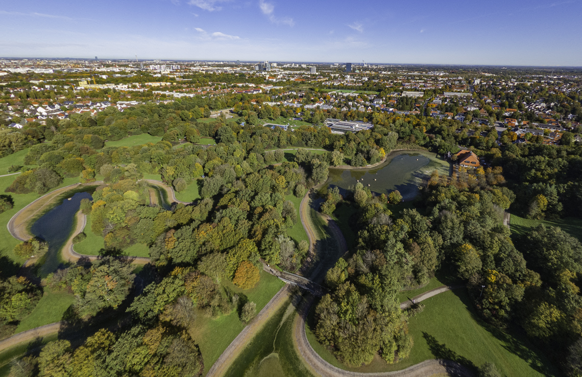 09.10.2024 - Baustelle Geothermie undn Ostpark mit See in Berg-am-Laim