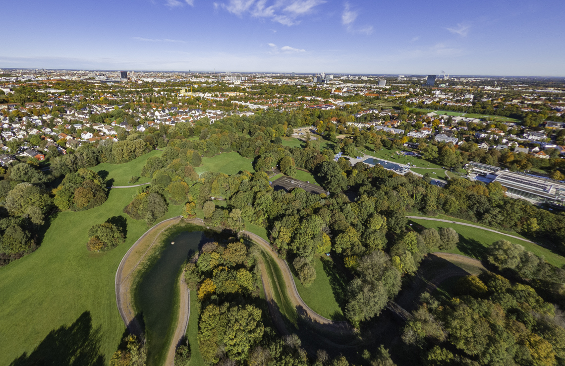 09.10.2024 - Baustelle Geothermie undn Ostpark mit See in Berg-am-Laim