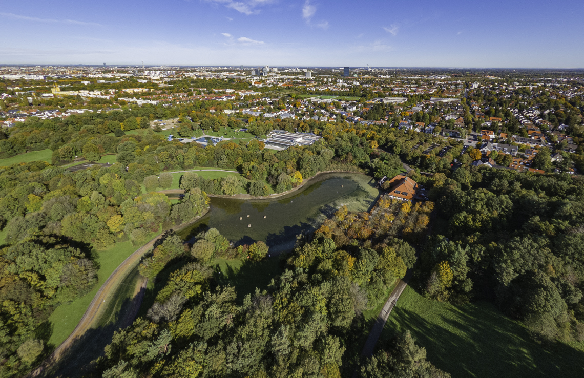 09.10.2024 - Baustelle Geothermie undn Ostpark mit See in Berg-am-Laim