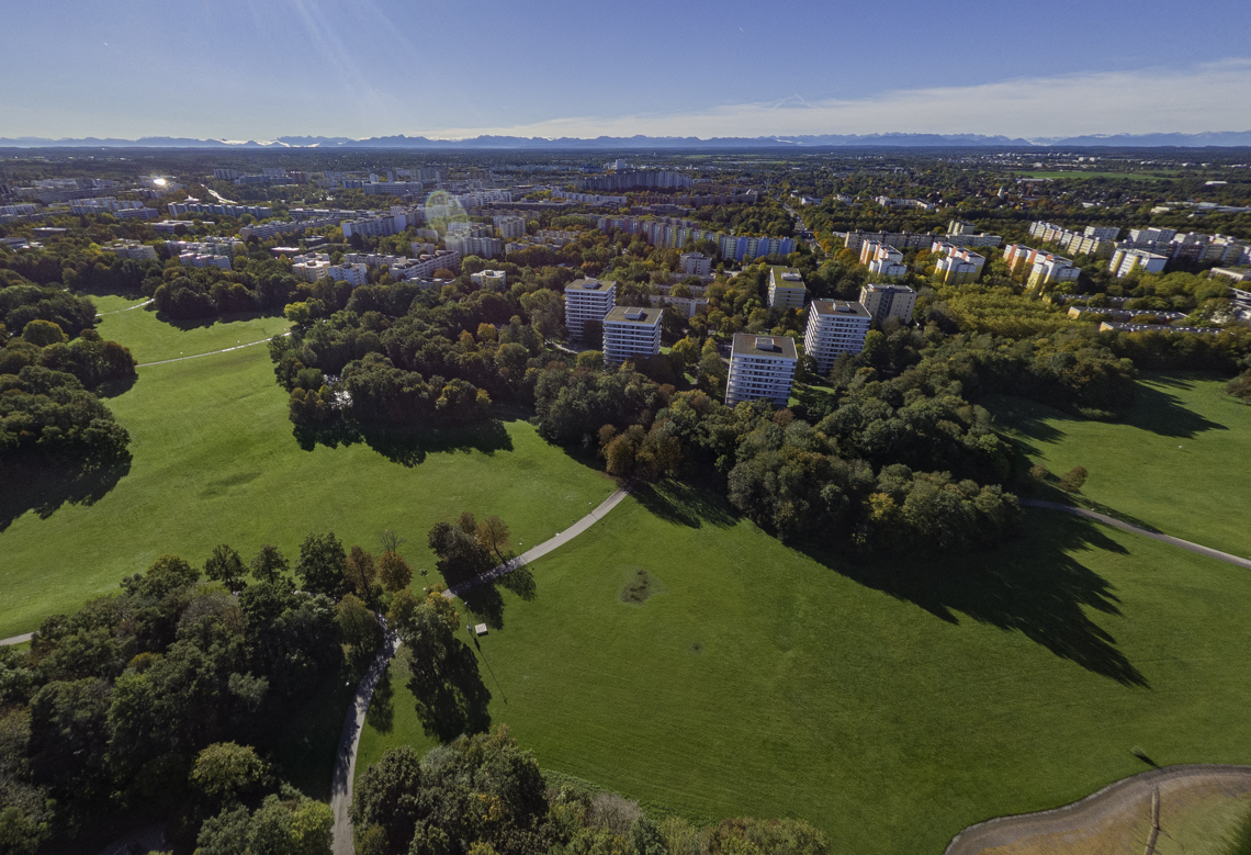 09.10.2024 - Baustelle Geothermie undn Ostpark mit See in Berg-am-Laim