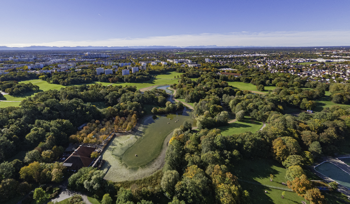 09.10.2024 - Baustelle Geothermie undn Ostpark mit See in Berg-am-Laim