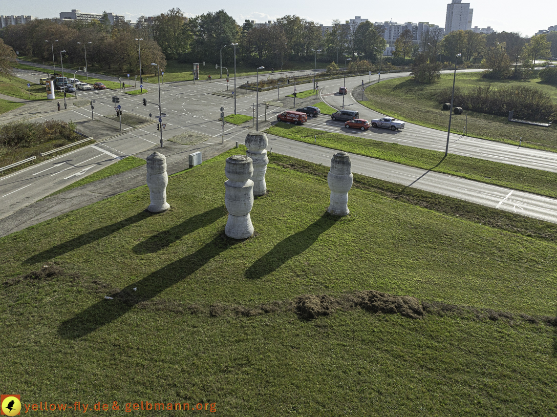 29.10.2024 - Spange und Umgebung in Neuperlach mit Kunstwerk