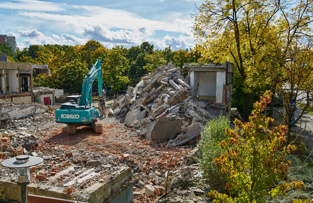 30.09.2021 - Abrissbegin des Quiddezentrums in Neuperlach