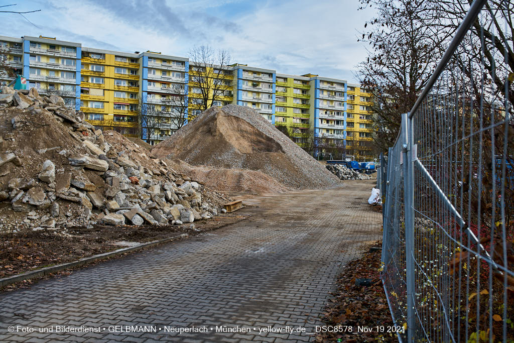 19.11.2021 - Abriss-Baustelle Quiddezentrum in Neuperlach